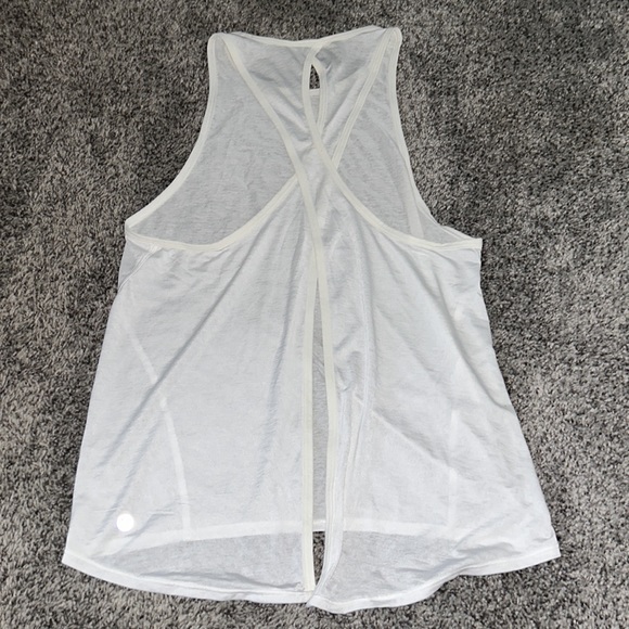 Lululemon top - Picture 2 of 4